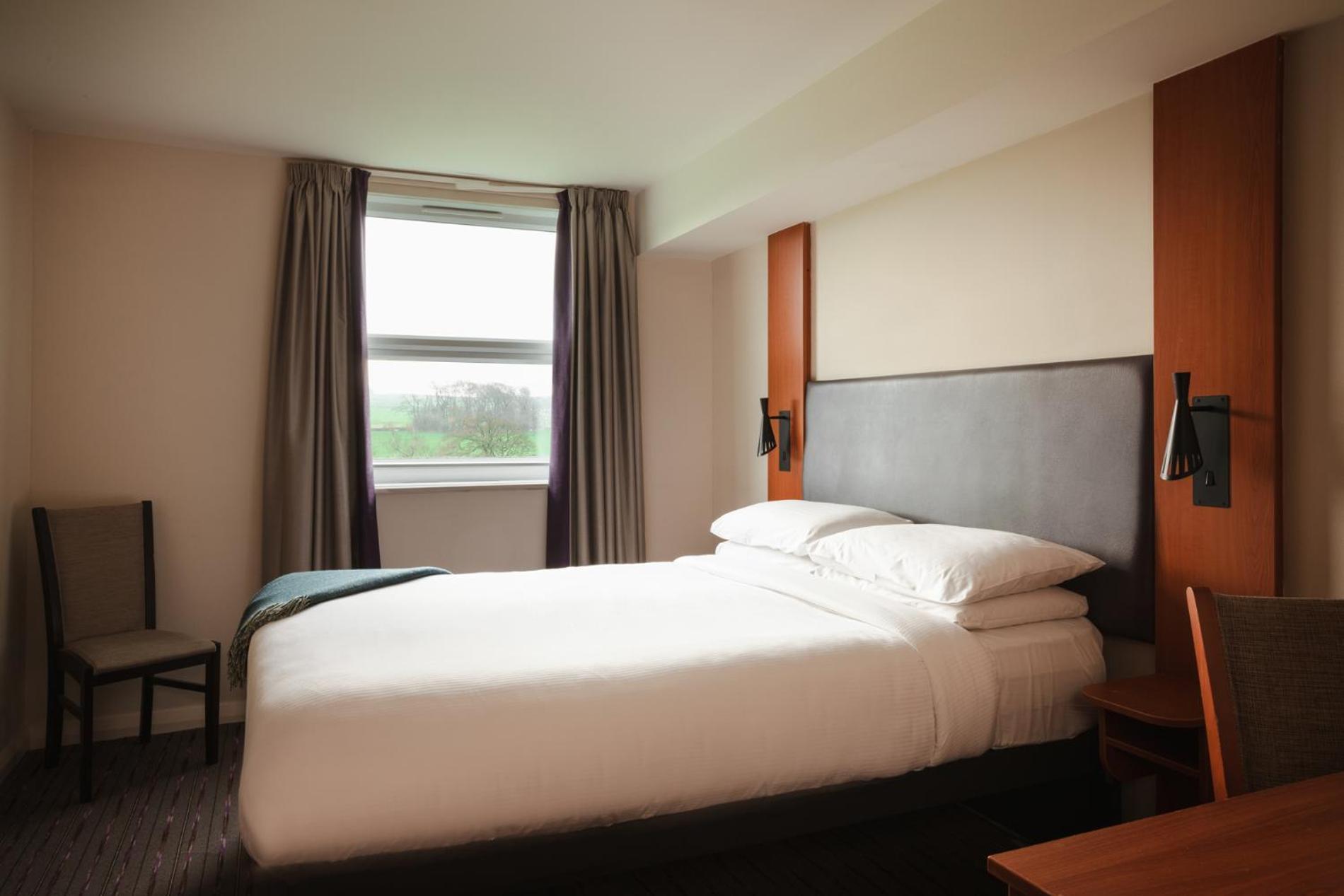 The Highwayman Hotel Chesterfield Exterior foto